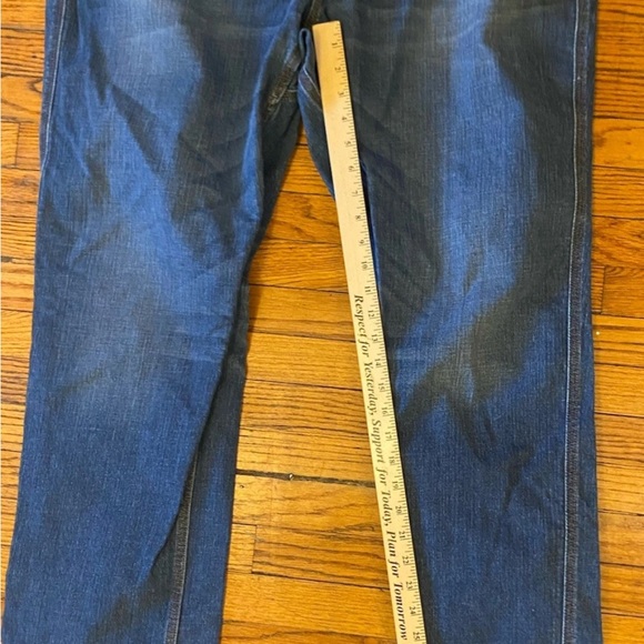 Duluth Trading Co Relaxed Fit Dark Blue Jeans - Picture 7 of 8